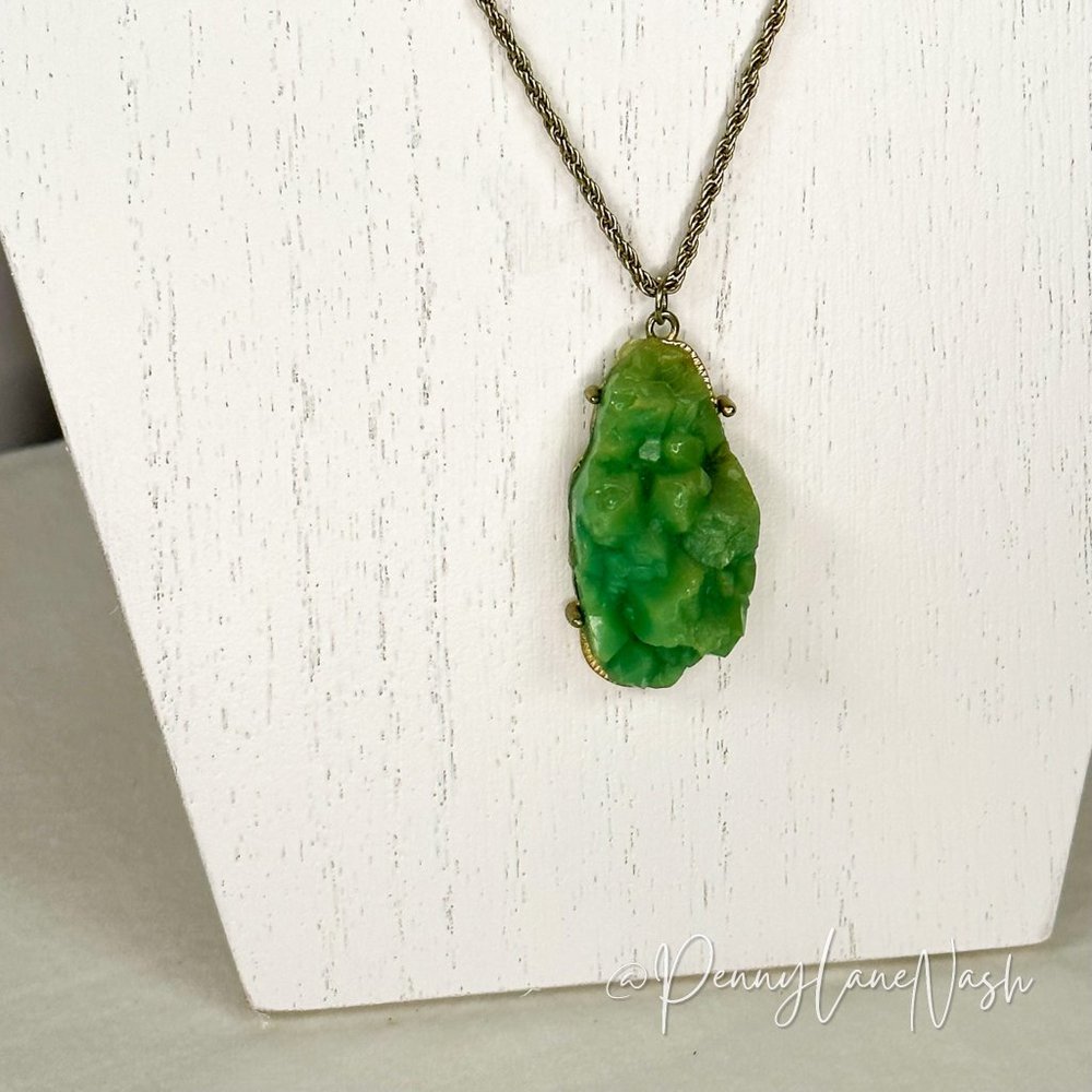 Vintage Raw Gem Elongated Pendant Golden Necklace - Picture 2 of 4